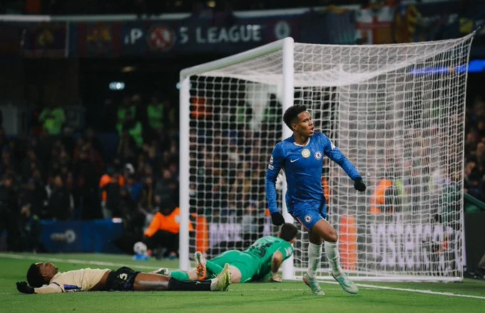 Champions League/ Çelsi keqtrajton Barcelonën, Siti natë e errët në “Itihad”