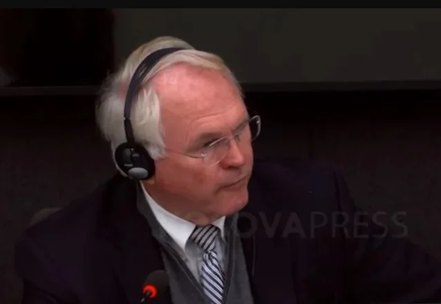 Christopher Hill vijon dëshminë në Hagë për çështjen e ish-krerëve të UÇK-së