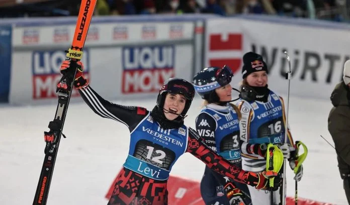 Colturi merr vendin e dytë në Kupën e Botës për ski, feston ditëlindjen me flamurin kuqezi