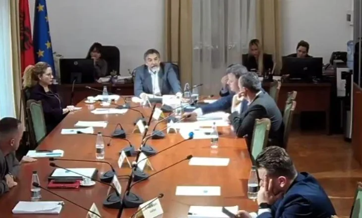 Debat te ‘Çështjet e Brendshme’/ Noka e ofendon, Çuçi kërkon përjashtimin e tij me 10 ditë: Do marrim masa