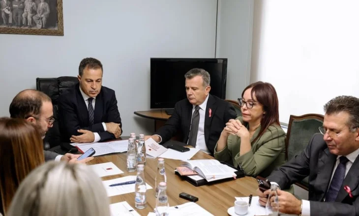 Debate në konferencën e kryetarëve, Gjekmarkaj: Përjashtimi i Berishës i paprecedent, foli në mëngjes, Toni Gogu u nxeh në darkë