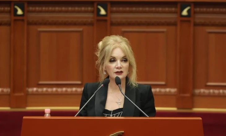 Deklarata për ‘Barazinë Gjinore’, Iris Luarasi: Më kanë kërcënuar me prerjen e kokës së fëmijëve