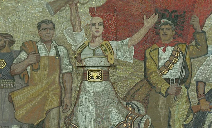 “Dielli i ditës tjetër”/ Instalacioni i Blerta Kambos mbi mozaikun ‘Shqipëria’, piktori: Nuk mund të luhet me historinë tonë