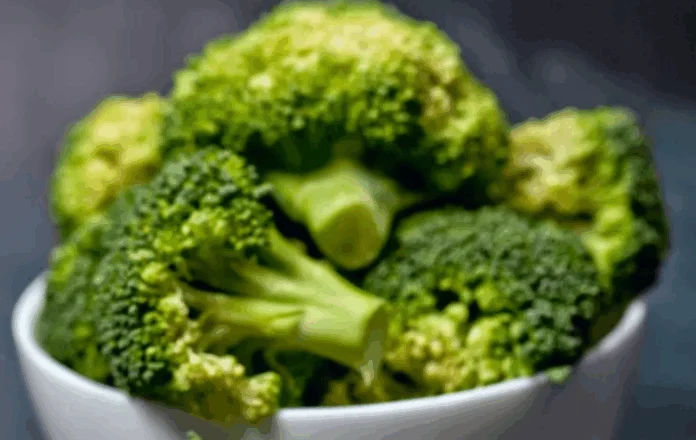 Disa mënyra se si të gatuani brokolin