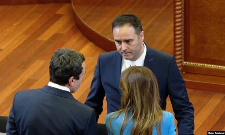 Diskutimet për Qeverinë: Çfarë e pret Kosovën ditët në vijim?