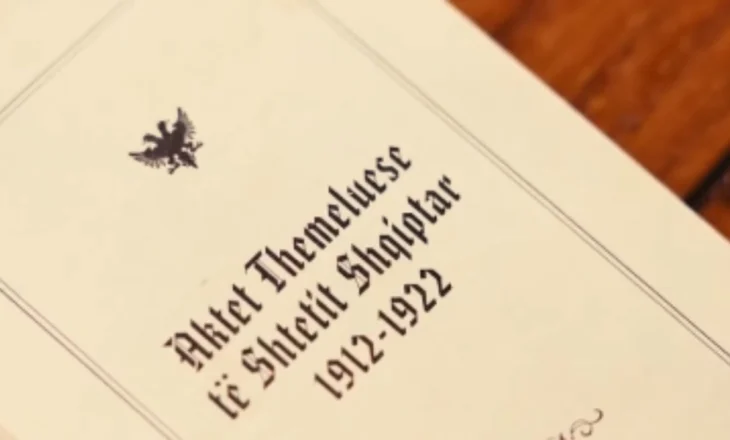 Dita e Pavarësisë, kryetari i Kuvendit ndan mesazhin për shqiptarët: Trashëgimia e themeluesve, udhërrëfyes për të ardhmen