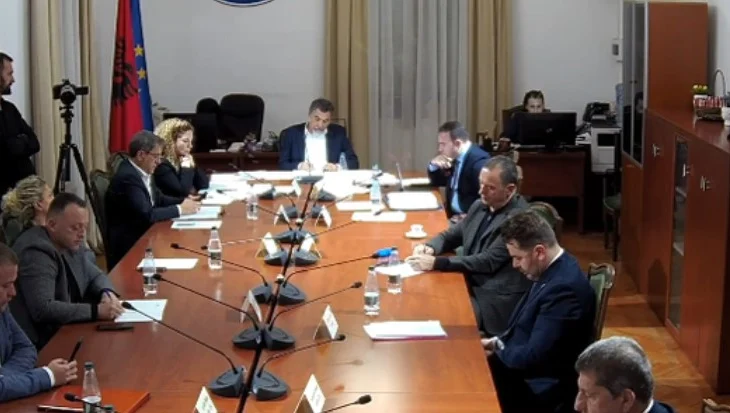 Ditë e ngarkuar në Kuvend, 11 komisione për projektbuxhetin e vitit 2026