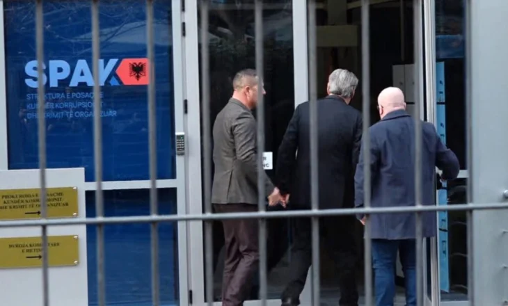 Do pyetet për 21 janarin, Sali Berisha mbërrin në SPAK