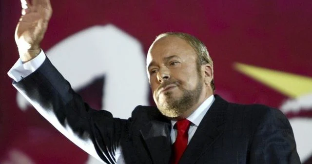 DOKUMENTI I PLOTË/ 13 vite më parë, intelektualët më në zë të vendit i propozuan partive Fatos Nanos si President