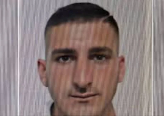 Dorëzohet në polici Daniel Pepa, autori i dyshuar i vrasjes në Manzë