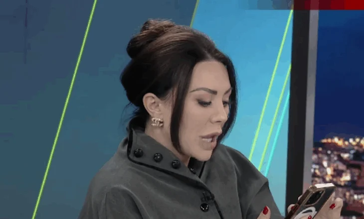 Dorina Mema lexon sms live në emision: Mjeku i tha një nëne se djali i saj mund të kthehej në femër