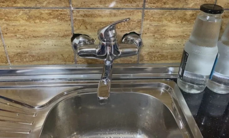 Drejt 2026 me satelite por pa uje/ Ndërpritet furnizimi me ujë në qytetin e Sarandës