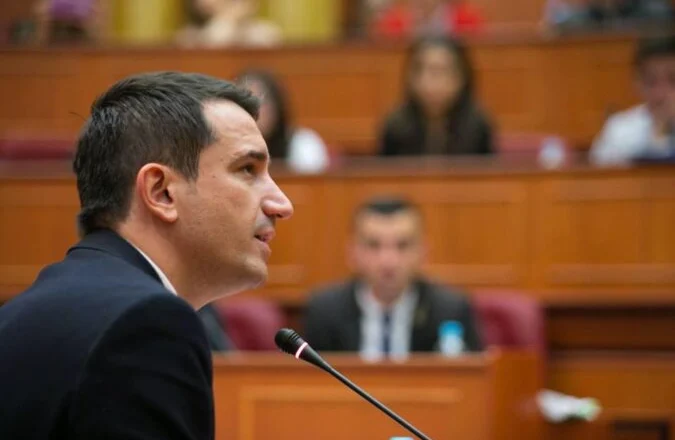 “Drejtësia foli”/ Kushtetuesja e ktheu në detyrë, Erion Veliaj reagon për herë të parë: Do të kërkoj të mos pengohem..