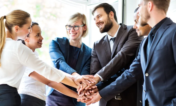 Drejtuesit tregojnë tiparet më negative që shohin te punonjësit