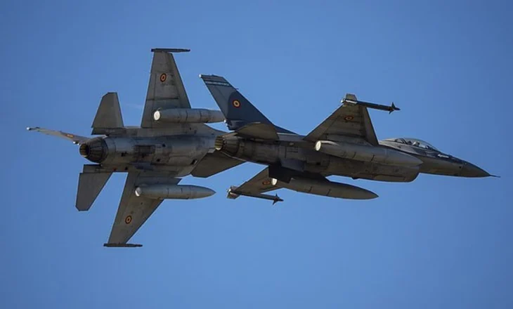 Dronë mbi bazën ajrore, ushtria holandeze hap zjarr