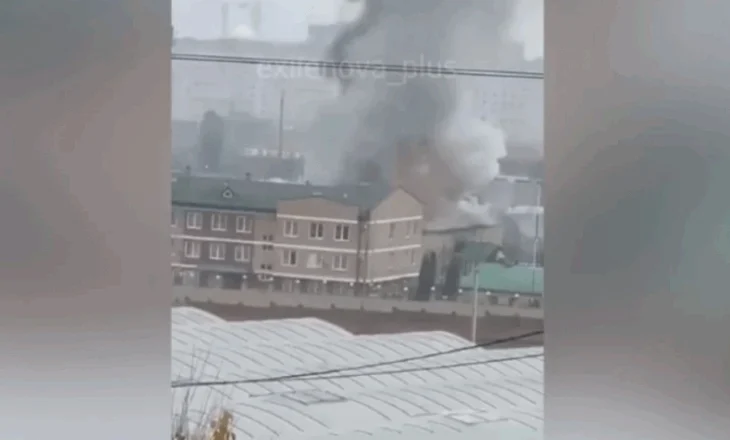 Droni godet kryeqytetin e Çeçenisë, ndërtesa e bazës ushtarake është dëmtuar