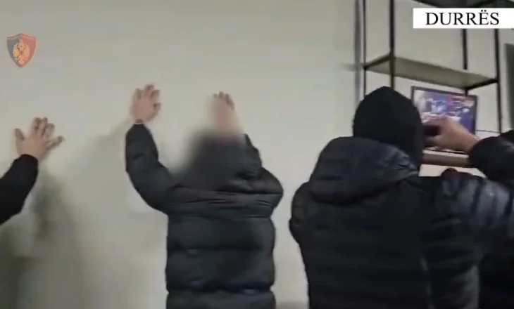 Durrës/ “Çmontohet” rrjeti i shpërndarjes së drogës pranë shkollave, 12 të arrestuar (VIDEO)