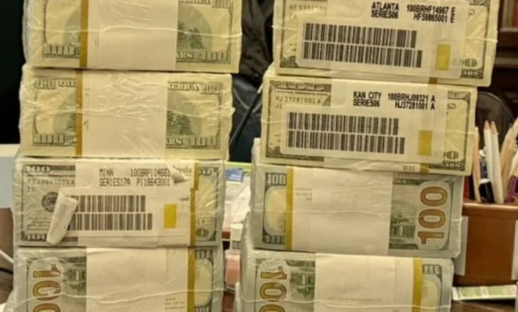 Dy ministra japin dorëheqje pas skandalit të korrupsionit