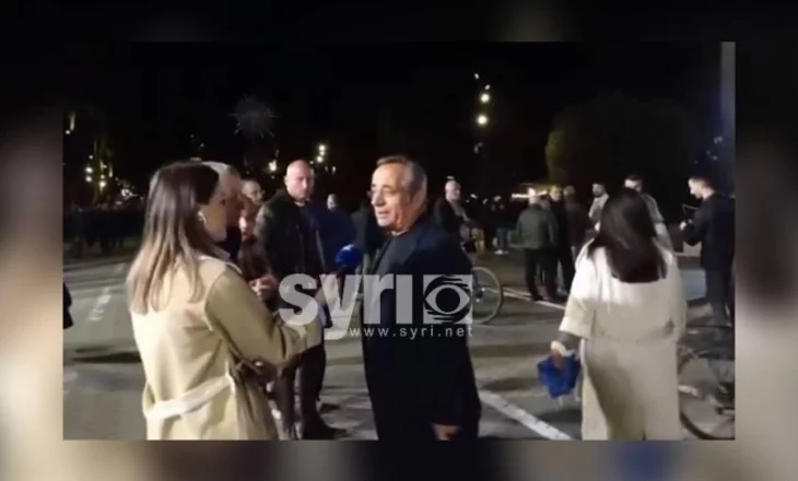 E lanë pa punë prej bindjeve politike, qytetari tregon pse protestat nuk do të ndalen