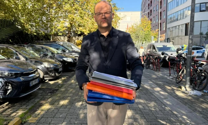 “E prita Veliajn, por nuk erdhi”/ Aulon Kalaja: Seanca u shty më 12 nëntor, kryebashkiaku duhet të vijë nga burgu në gjykatë