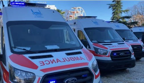 E rëndë/ Makina plotë me emigrantë bie në greminë, raportohet për një të vdekur dhe disa të plagosur