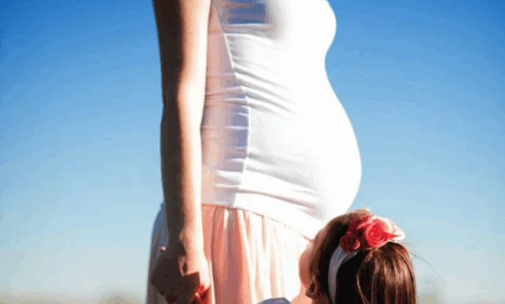 Ekspozimi gjatë shtatzënisë ndaj grimcave të imëta të ajrit lidhet me rrezikun e autizmit