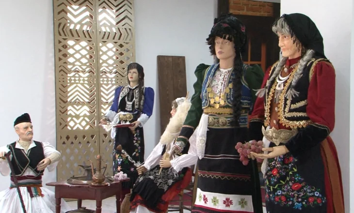 Ekspozitë kostumografike në Korçë, “Na ishte dikur” sjell veshjet tradicionale të juglindjes
