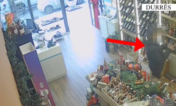 Emri/ Thyente xhamat e automjeteve, tabakinove dhe vidhte para, identifikohet dhe arrestohet 22-vjeçari në Durrës