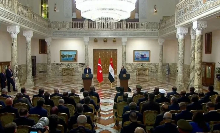 Erdogan, “garant” për Hamasin: Do respektojë armëpushimin, Gazën do ta bëjnë myslimanët