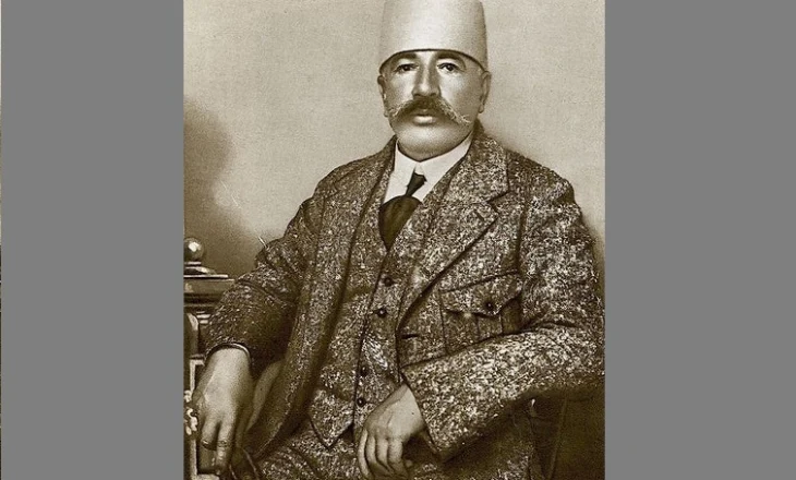 Fan Noli: “O Bajram, bajrak i gjallë, more nam…”