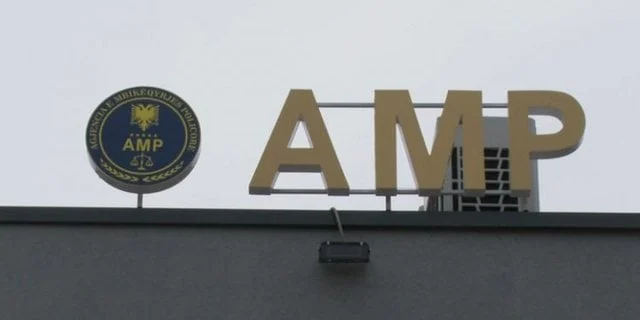 “Favorizuan ndërtim pa leje”/ AMP ekzekuton masat e sigurisë për një efektiv policie dhe tre punonjës të IMT-së