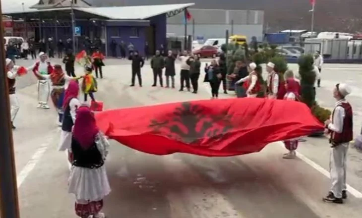 Festat e nëntorit, katër ditë pushim për administratën dhe shkollat