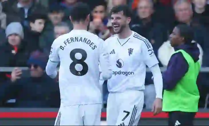 Fitore me përmbysje! Manchester United feston me golat e Zirkzee dhe Mason Mount