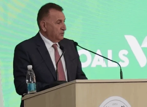 Flet rektori Gjokë Uldedaj në konferencën për bujqësinë