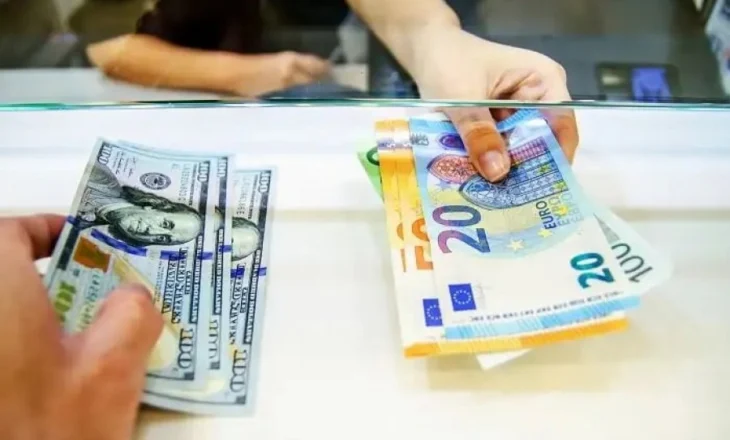 FMN rekomandon që Banka e Shqipërisë të tërhiqet nga ndërhyrjet në kursin e këmbimit