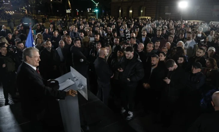 “Foltore 2”/Opozita mbyll protestën përpara Kryeministrisë, Berisha: Do mblidhemi çdo javë deri sa…