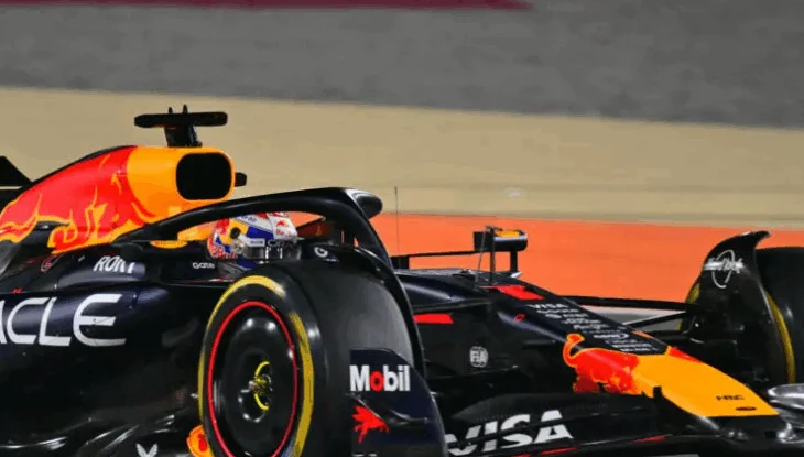 Formula 1/ Verstappen “mbretëron” në Katar, rikthehet në garë për titull