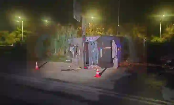 FOTO/ Greqi, aksidentohet autobusi me 30 pelegrinë, ka të lënduar