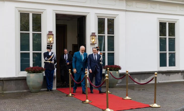 FOTOT/ Rama me homologun holandez nga rezidenca kryeministrore në Hagë: Folëm për marrëveshjen e partneritetit strategjik