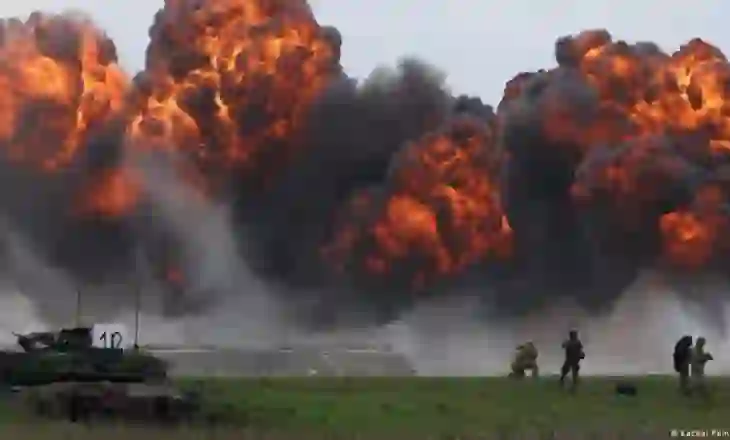 Frikë nga sulmet ruse, Polonia nis përgatitjen ushtarake për civilët