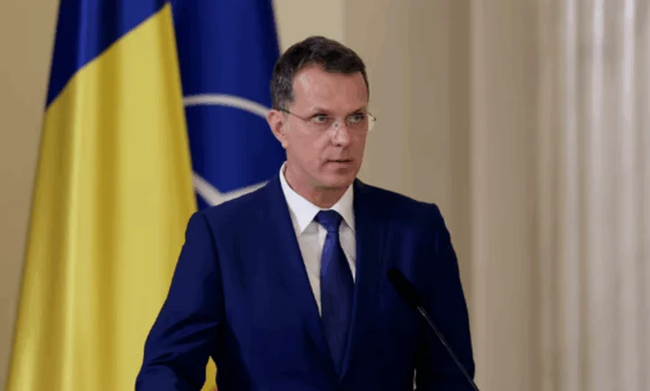 Gënjeu në CV-në e tij, jep dorëheqjen ministri i Mbrojtjes në Rumani