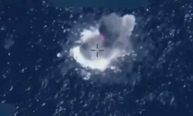 Gjashtë të vdekur pas sulmeve ajrore amerikane kundër dy anijeve të dyshuara për trafik droge në Paqësor