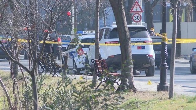 Gjendet një armë zjarri në bulevardin ‘Bajram Curri’, çfarë u konstatua