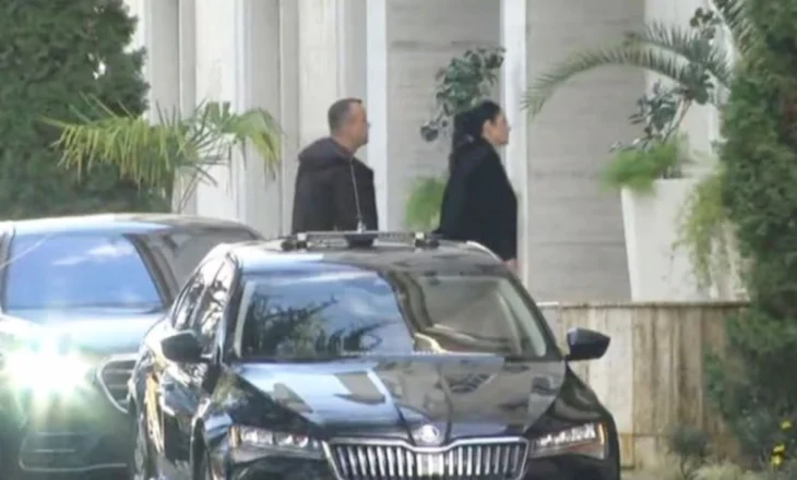 GJKKO e pezulloi nga detyra dhe i bllokoi pasaportën, Balluku shkon në Kryeministri