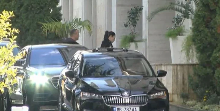 GJKKO e pezulloi nga detyra dhe i sekuestroi pasaportën, Belinda Balluku shkon në Kryeministri