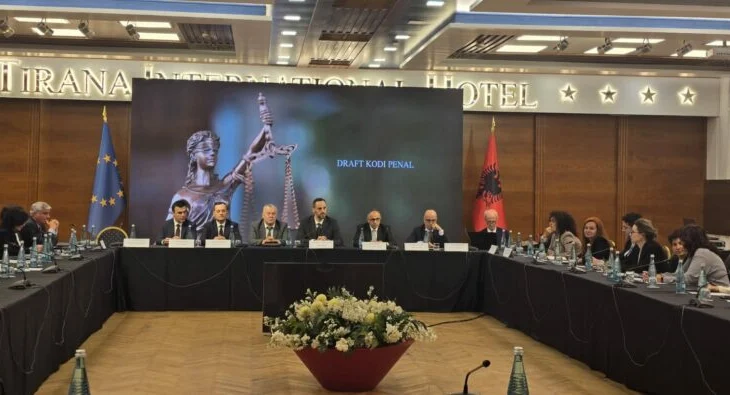 Gjykata e Lartë rrëzon Kodin e ri Penal të Ulsi Manjës: Është ndëshkues dhe jo human