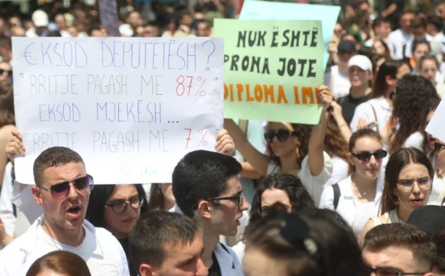 Gjykata e Strasburgut merr në shqyrtim çështjen e studentëve të Mjekësisë së Shqipërisë