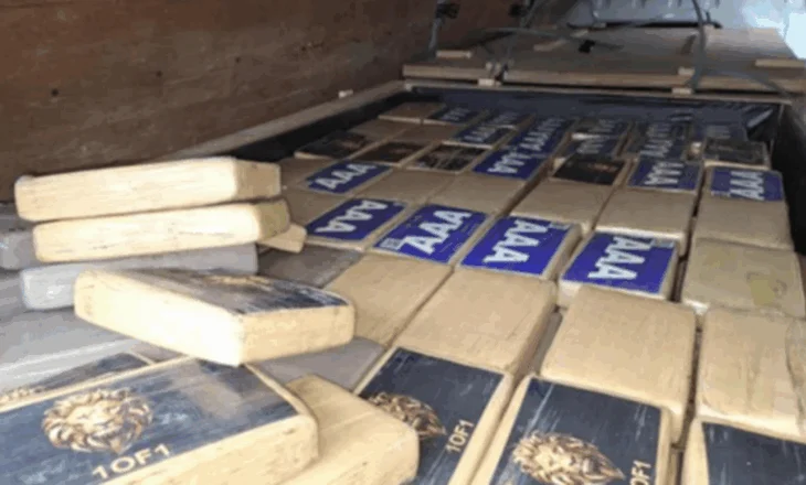 Goditet banda e shqiptarëve në Belgjikë, sekuestrohen 1.6 ton kokainë, ketaminë dhe armë