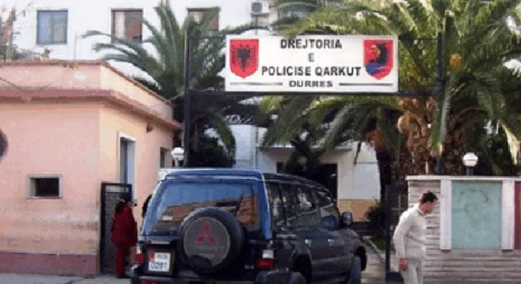 Goditi mjekun me grusht, arrestohet 49-vjeçari në Shijak