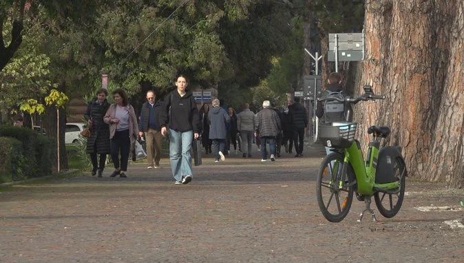 Gripi “mbërriti”/ Konfirmohen rastet e para, dimër me Covid dhe me viroza të tjera..